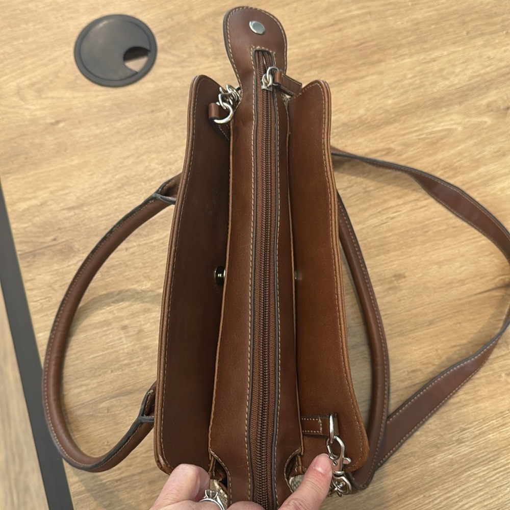 Chaps Woven Stripe Women’s Handbag Purse 3 Compartments Zipper & Snap Close Cute - Picture 11 of 16